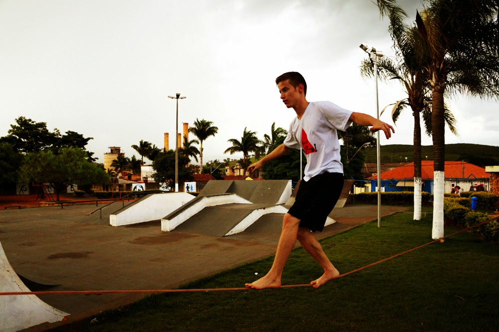 I-campeonato-imperio-slackline-itau-de-minas-e-manos-mg-esporte-cultura-arte-parque-odelio-de-brito-quadra-competicao (2)