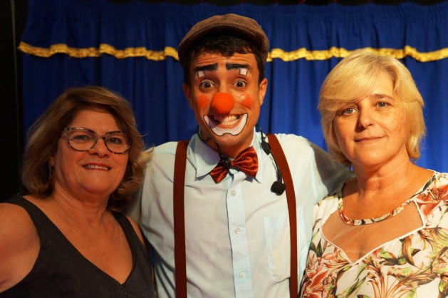 docuras-e-travessuras-escola-municipal-itau-de-minas-engenheiro-jorge-oliva-tijella-amendoin-anfiteatro-praticas-circenses-itau-de-minas-e-manos-mg-circo-palhaco-3