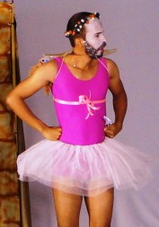 o-chapeleiro-e-a-cinderela-grupo-facetas-de-teatro-de-passos-mg-itau-de-minas-e-manos-itau-esporte-clube-3